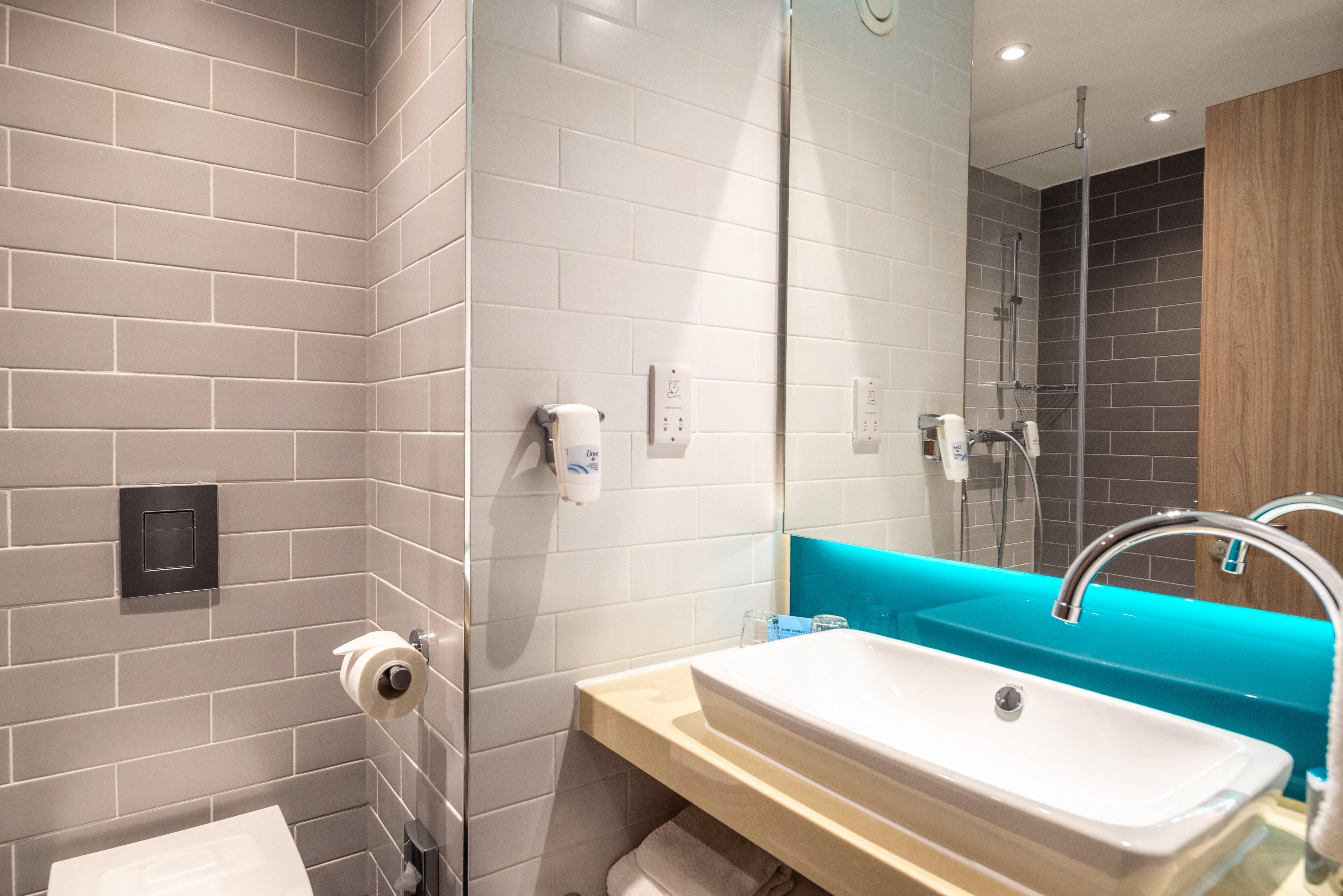 Holiday Inn Express - London Heathrow T4 By Ihg Hillingdon Esterno foto