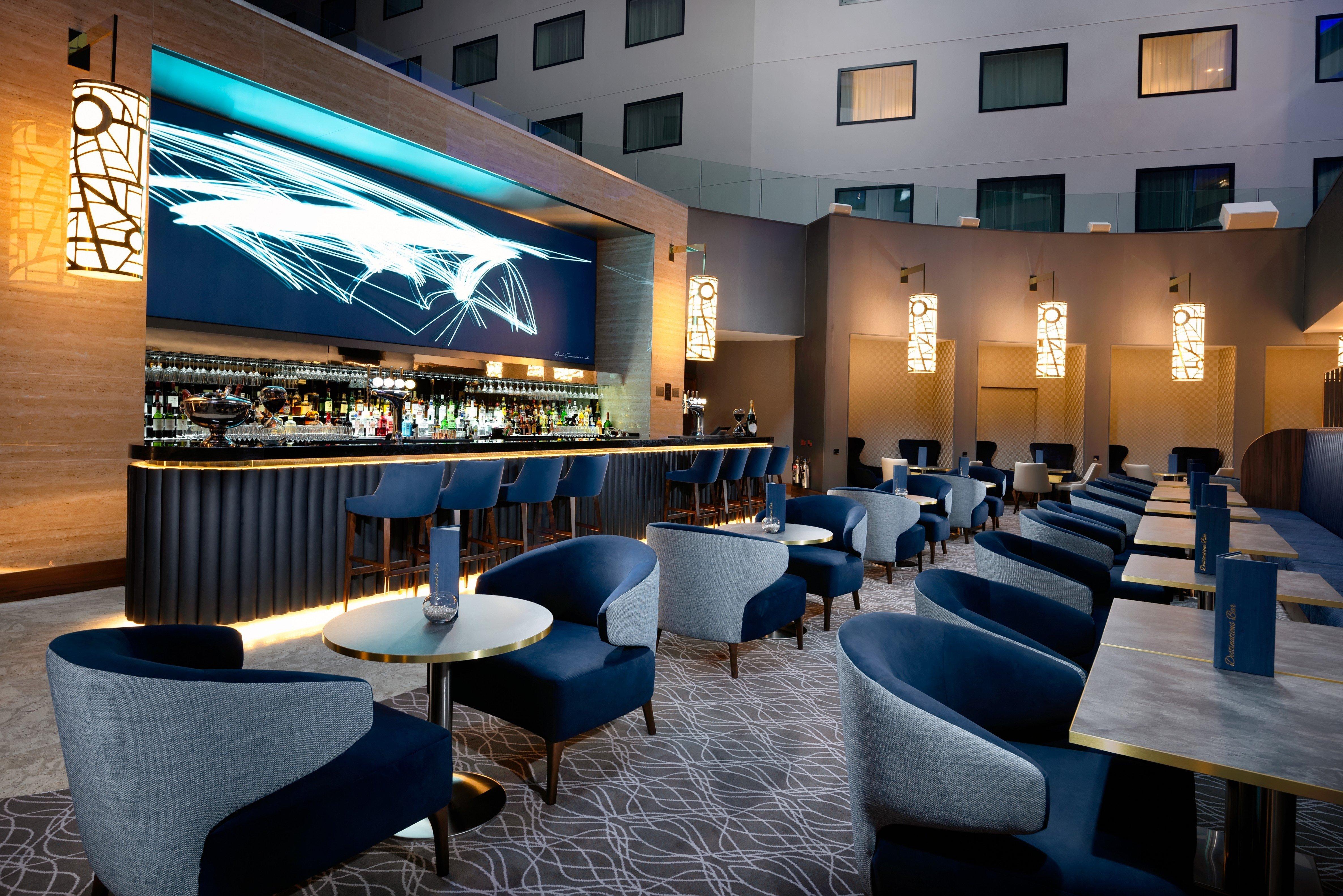 Holiday Inn Express - London Heathrow T4 By Ihg Hillingdon Esterno foto The International Bar